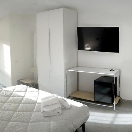 فيوميتشينو La Fiera Guesthouse المظهر الخارجي الصورة